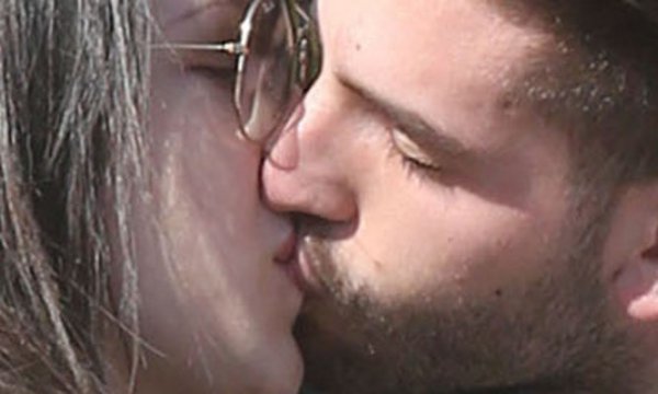 Ο άγνωστος έρωτας του X Factor: Ποιοί παίκτες είναι ζευγάρι και ανταλλάσσουν «κaυτά» φιλιά;(φωτό)