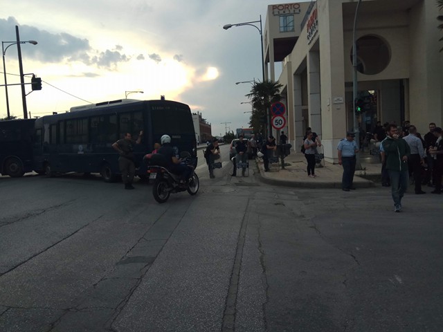 Θεσσαλονίκη: Αποδοκιμάστηκε ο Κυριάκος Μητσοτάκης από οπαδούς του ΠΑΟΚ