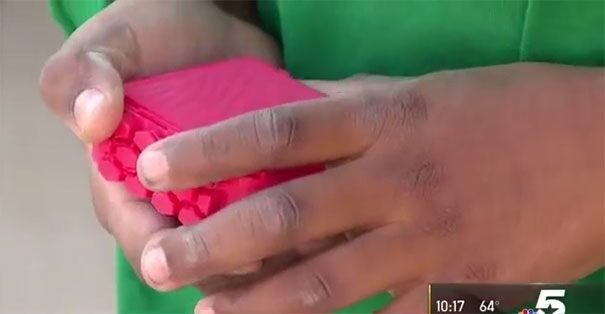 10χρονος εφηύρε συσκευή για να σταματήσουν παιδιά να πεθαίνουν από τη ζέστη μέσα στα αυτοκίνητα