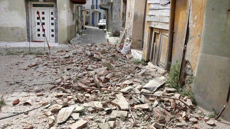 Λέσβος: 690 κτίρια μη κατοικίσιμα μετά τους πρώτους ελέγχους