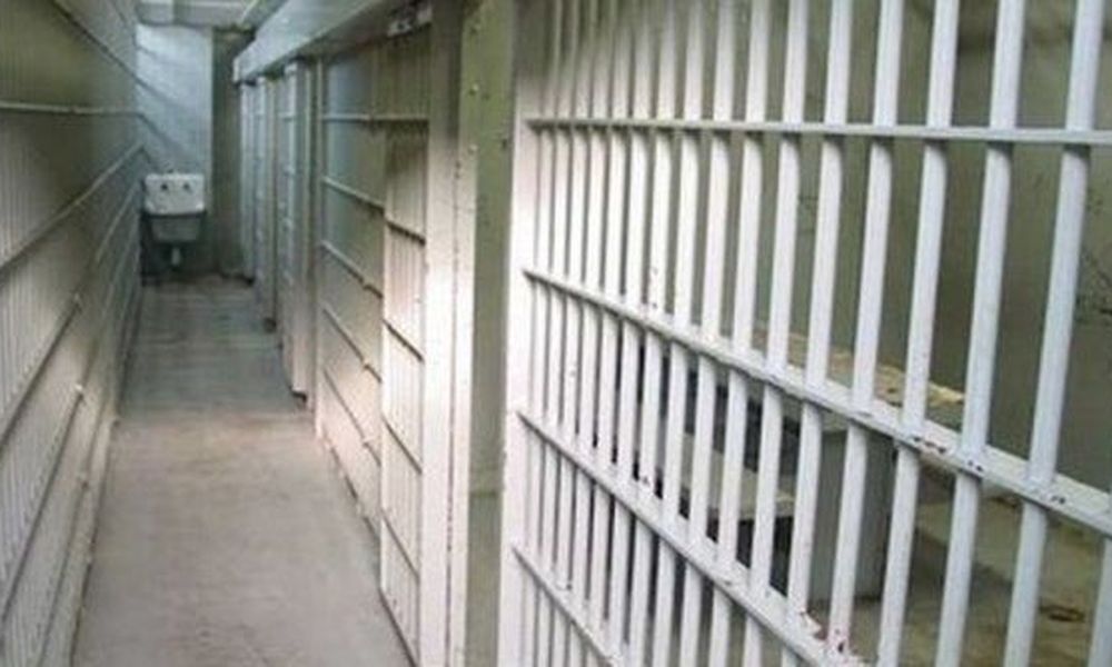 Απαγχονισμένος στο κελί του βρέθηκε κρατούμενος του ΑΤ Συντάγματος