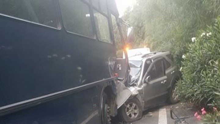 Χανιά: Σφοδρό τροχαίο στη Γεωργιούπολη – 5 τραυματίες