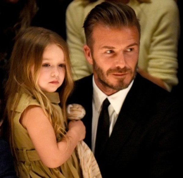 Η κορούλα του Beckham σε μία εμφάνιση με την οικογένεια της που θα συζητηθεί (ΦΩΤΟ)