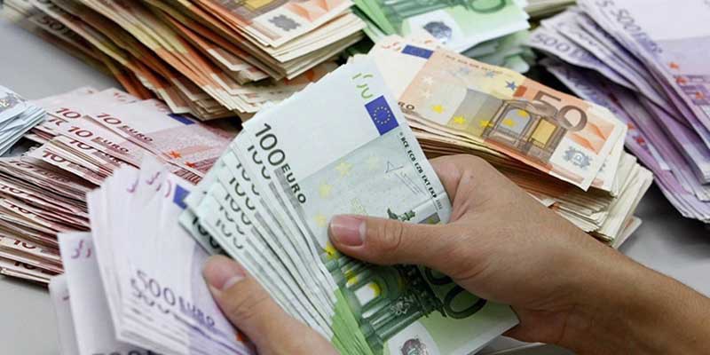 Ξεκινούν οι αυτόματες επιστροφές φόρων για ποσά έως 10.000 ευρώ