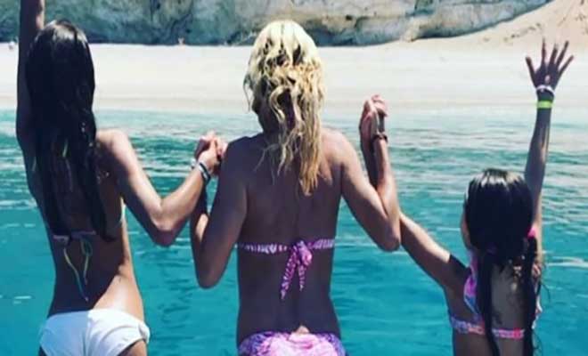 Ελένη Μενεγάκη: Το βίντεο με τις κόρες της "γκρεμίζει" το Instagram!