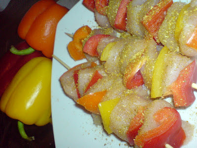 Κοτόπουλο σουβλάκι με χρωματιστές πιπεριές !!