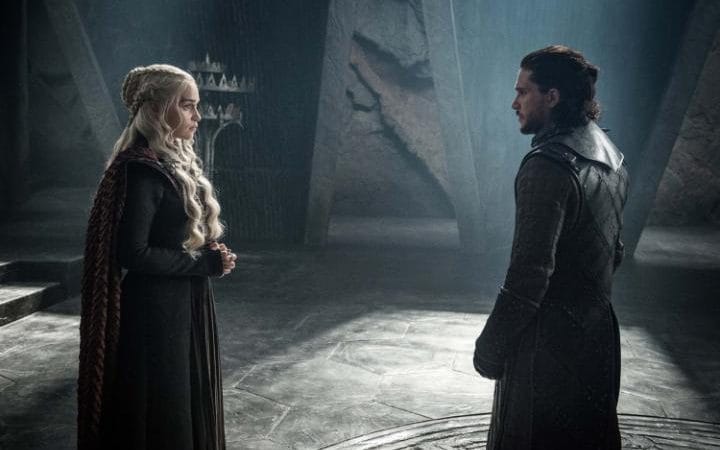 Game of Thrones: Η selfie της Daenerys και του Snow "χτύπησε" 2.000.000 like