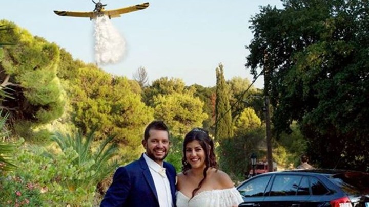 Κεφαλονιά: Ο γαμπρός και η νύφη φωτογραφήθηκαν με φόντο τα πετζετέλ