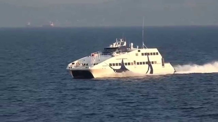 Πρόσκρουση πλοίου στο λιμάνι της Σίφνου – Δύο τραυματίες