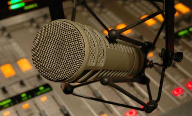 Θρήνος: Πέθανε γνωστός Έλληνας ραδιοφωνικός παραγωγός [Εικόνα]