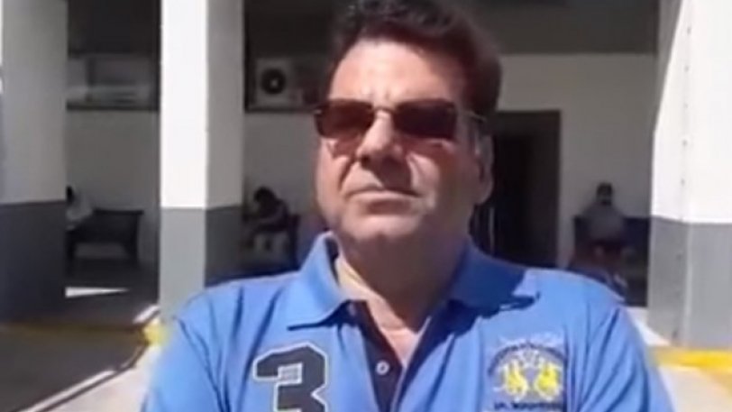 Δικαστικός επιμελητής πανηγυρίζει την κατάσχεση μαγαζιού στην Κρήτη [βίντεο]