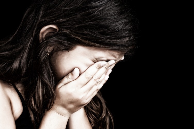 Κύπρος: Δεκάχρονη κατήγγειλε ότι ο πατριός της την νάρκωνε και την βίαζε