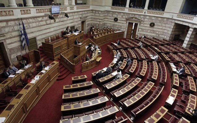 Στη Βουλή οι καταγγελίες Γιαννουσάκη για Καμμένο