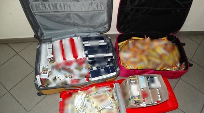 54χρονος έκρυβε τα λαθραία τσιγάρα σε βαλίτσες