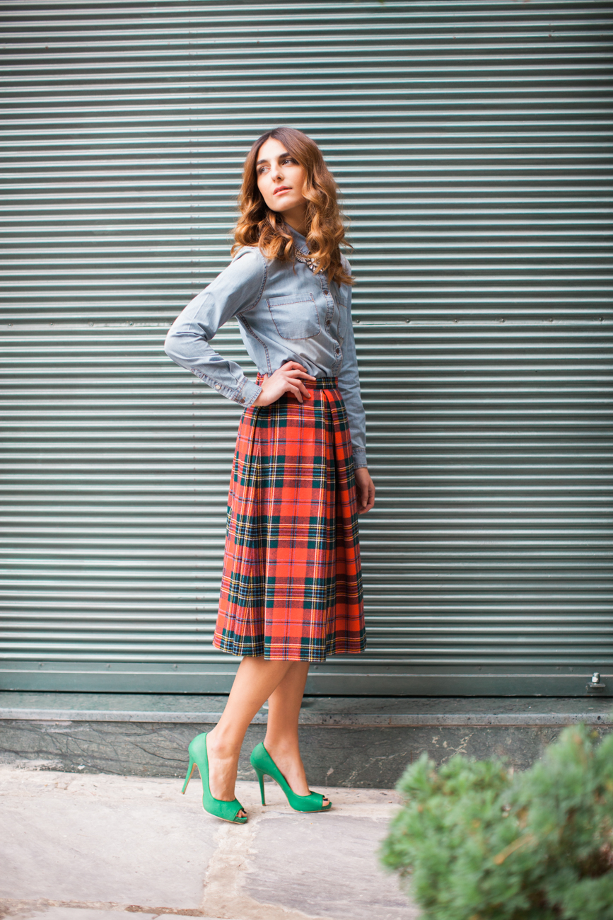 Εσύ ξέρεις ότι μπορείς να φτιάξεις sur-mesure φούστα σε ένα ελληνικό online store που μόλις άνοιξε;