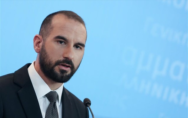 Τζανακόπουλος: Δεν τίθεται κανένα θέμα παραίτησης Μουζάλα