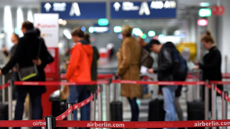Κομισιόν: Εντός Σένγκεν οι έλεγχοι των Ελλήνων στα γερμανικά αεροδρόμια