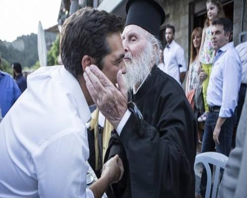 Πέθανε ο ιερέας Δημήτρης Τσίπρας, θείος του πρωθυπουργού