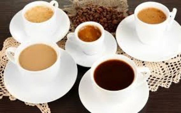 Πώς ο καφές μπορεί να γίνει προϊόν… ομορφιάς – Πέντε «κόλπα» για λαμπερό δέρμα
