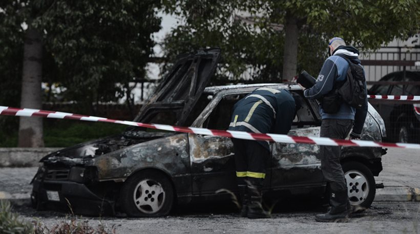 Γλυφάδα: Οδηγός κάηκε μέσα στο αυτοκίνητό του