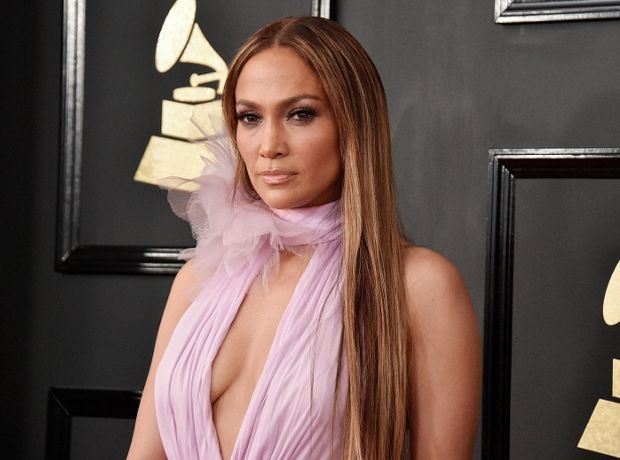 Η Jennifer Lopez μόλις έγινε κατάξανθη