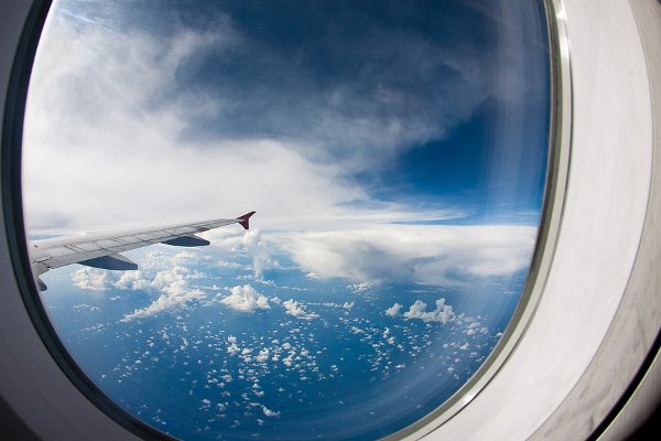Γι” αυτό τα παράθυρα των αεροπλάνων είναι οβάλ