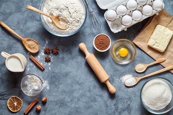 Φτιάξτε σοκολατένιο κέικ με αβοκάντο αντί για αυγά και βούτυρο