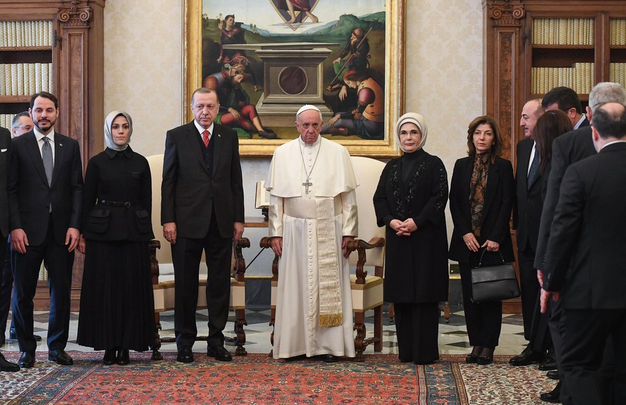 Το δώρο με νόημα που έκανε ο Πάπας Φραγκίσκος στον Ερντογάν