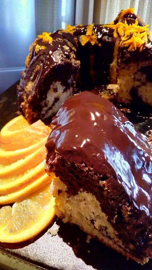 Νηστίσιμο – Κέικ δίχρωμο με γλάσο σοκολάτας !!!