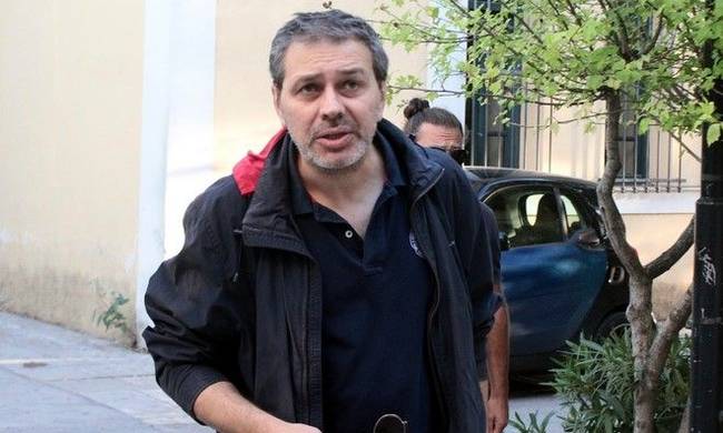 Ο Στέφανος Χίος φέρεται να πυροβόλησε κατά δικαστικού επιμελητή