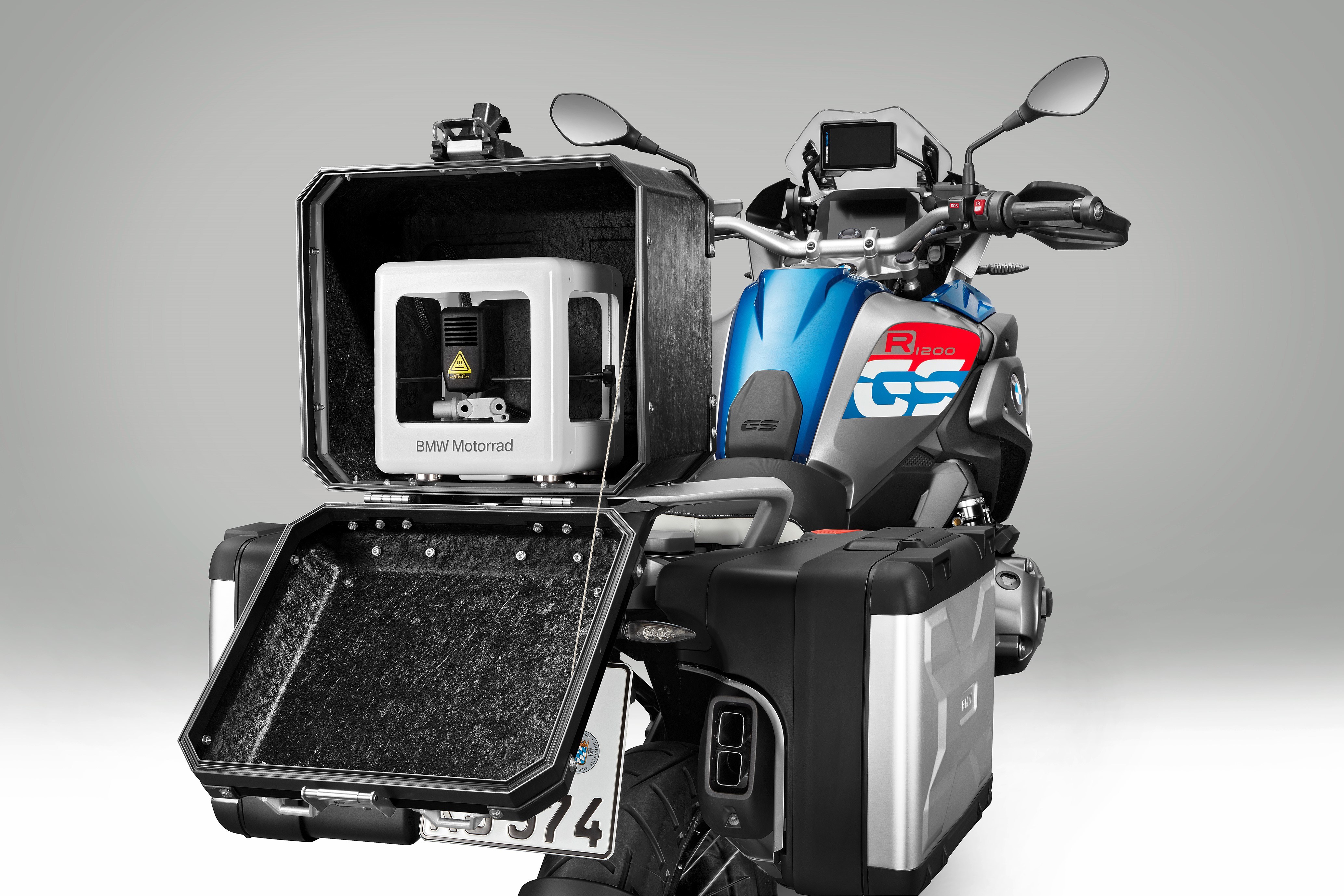 Ο τρισδιάστατος φορητός εκτυπωτής BMW Motorrad iPart 3D Mobile Printer