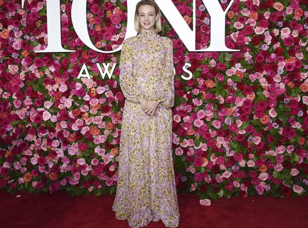 Tony Awards 2018: Τα floral και τα metallics φορέματα που κέρδισαν τις εντυπώσεις στο κόκκινο χαλί