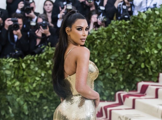 Η Kim Kardashian αλλάζει τα δεδομένα στη μόδα και τιμάται από το CFDA