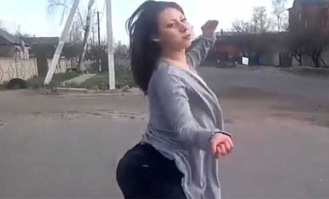 Ουκρανή χορεύει twerk και προκαλεί τρομακτικό τρακάρισμα [Βίντεο]