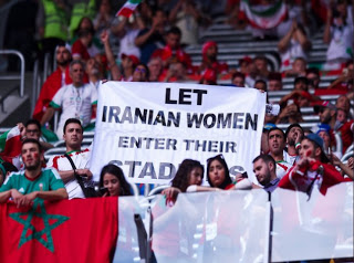 Οι Ιρανοί ζητούν την παρουσία των γυναικών στα γήπεδα