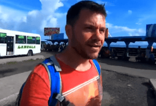 Νέα ώρα προβολής για το «Happy Traveller»: Ταξίδι στη μακρινή Σαμόα της Ωκεανίας (trailer)