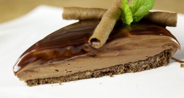 Cheesecake με πραλίνα σοκολάτας του Άκη Πετρετζίκη
