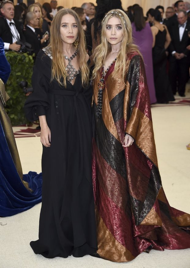 Mary-Kate και Ashley Olsen: 5 φορές που ντύθηκαν σετ και ήταν υπέροχες