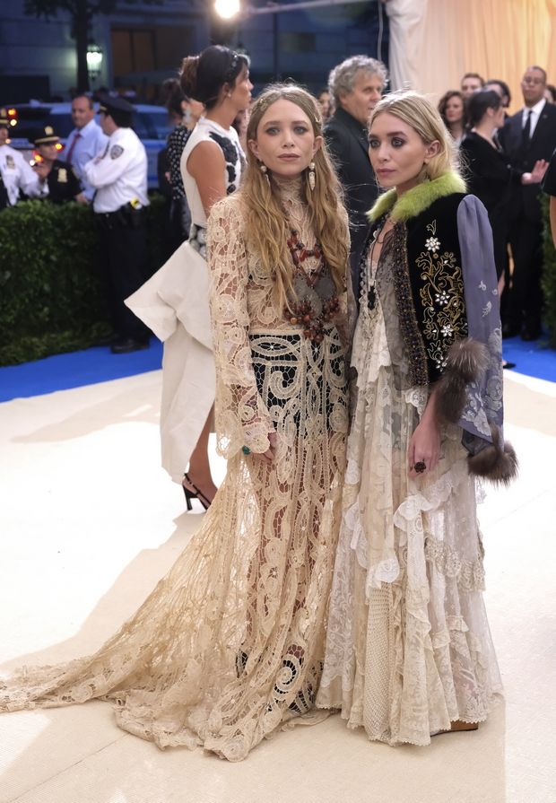 Mary-Kate και Ashley Olsen: 5 φορές που ντύθηκαν ασορτί και ήταν υπέροχες