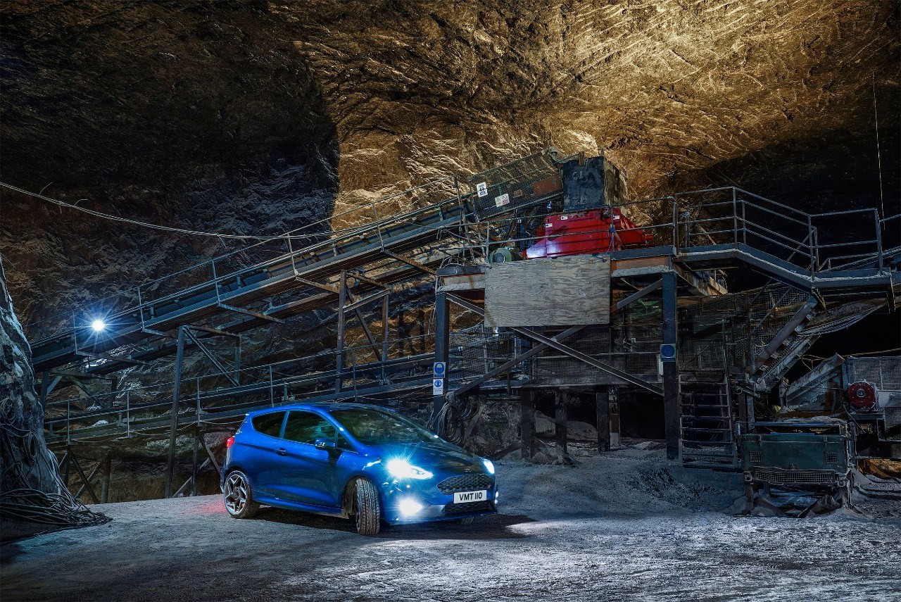 Δείτε στο εντυπωσιακό βίντεο τη δοκιμή του καινούργιου Fiesta 400 μέτρα κάτω από το έδαφος