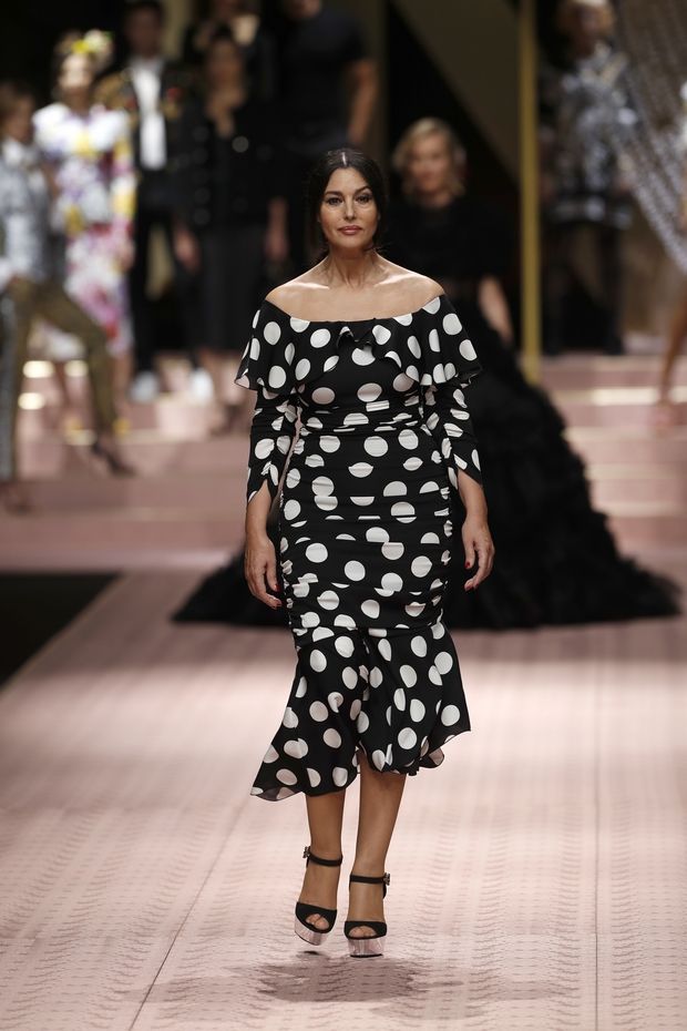 D&G fashion show: Ταξίδι στο χρόνο από το σχεδιαστικό δίδυμο των Dolce & Gabbana
