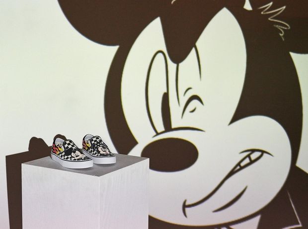 Ο Mickey Mouse κλείνει τα 90 του χρόνια και η Vans το γιορτάζει