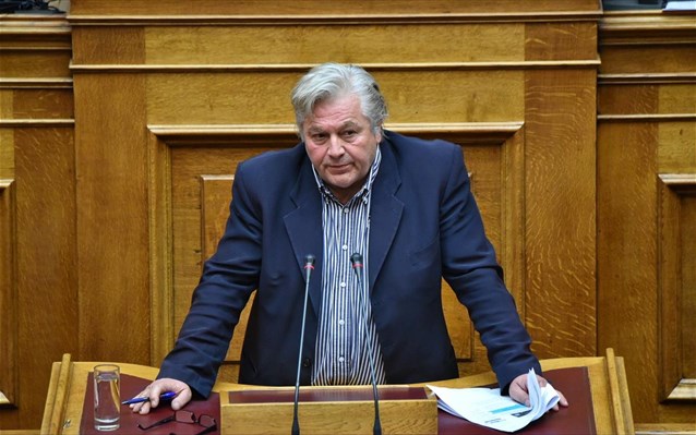 Παπαχριστόπουλος: Θα ψηφίσω την συμφωνία των Πρεσπών και θα παραδώσω την έδρα μου