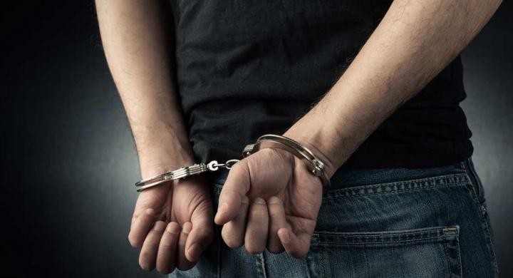 Συνελήφθη αλλοδαπός ως ύποπτος για 56 ληστείες στο Πόρτο Ράφτη