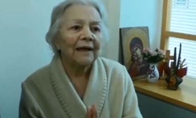 Μαίρη Λίντα: Η συγκινητική εξομολόγηση της μέσα από το γηροκομείο [Βίντεο]