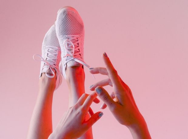 Τα sneakers που θα ξαναφορεθούν πολύ το 2019 σύμφωνα με το Pinterest