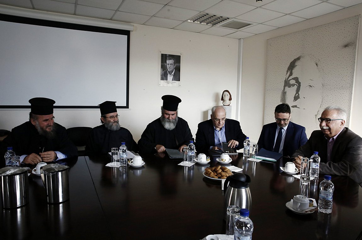 Γαβρόγλου: Θα προχωρήσουμε στον εξορθολογισμό των σχέσεων Εκκλησίας-Κράτους