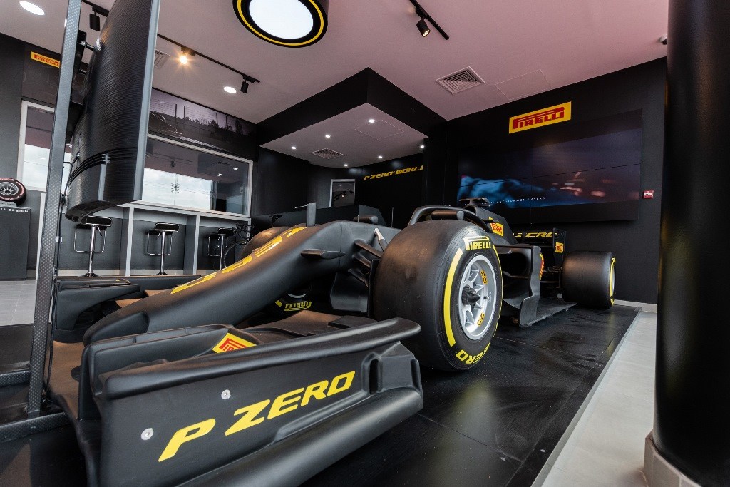 Η Pirelli άνοιξε κατάστημα P ZERO WORLD στο Ντουμπάι