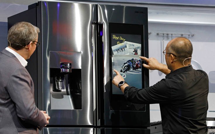 Το νέο ψυγείο της Samsung κάνει πράγματα που δε φαντάζεστε