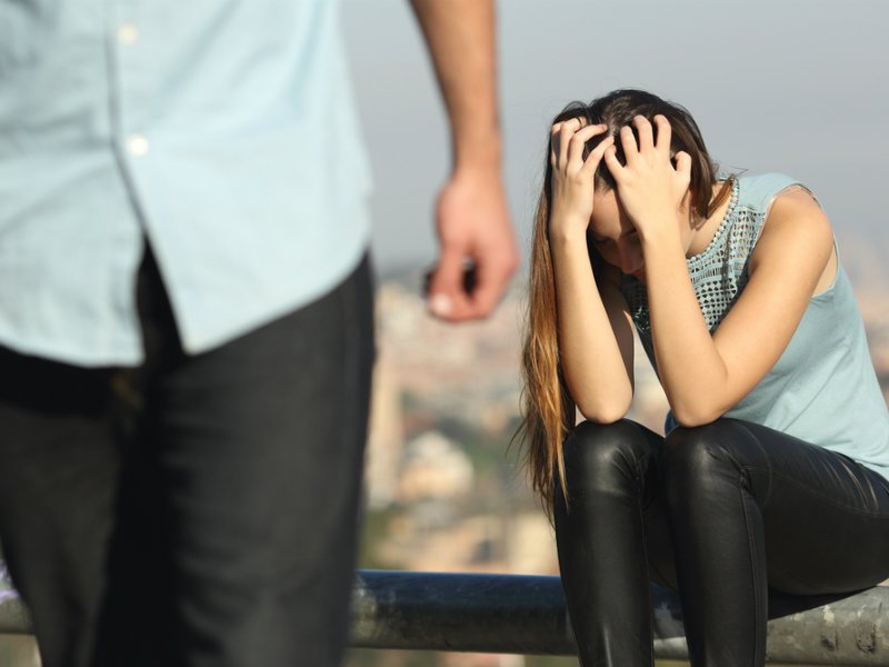 Τοξική σχέση: Μήπως ο σύντροφός σου σε κακοποιεί;